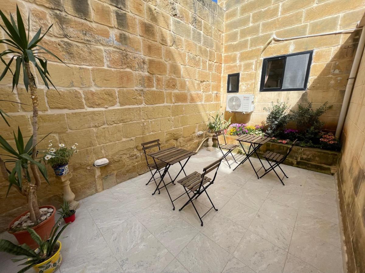 Penelope Townhouse Hotel Ghajn il-Kbira  Luaran gambar