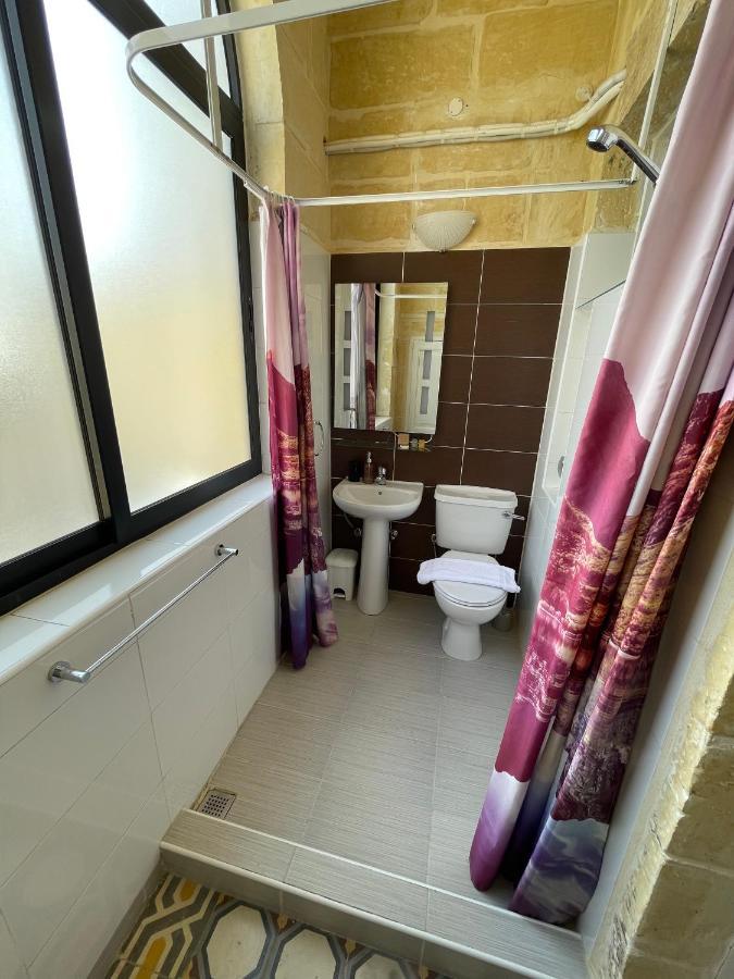 Penelope Townhouse Hotel Ghajn il-Kbira  Luaran gambar