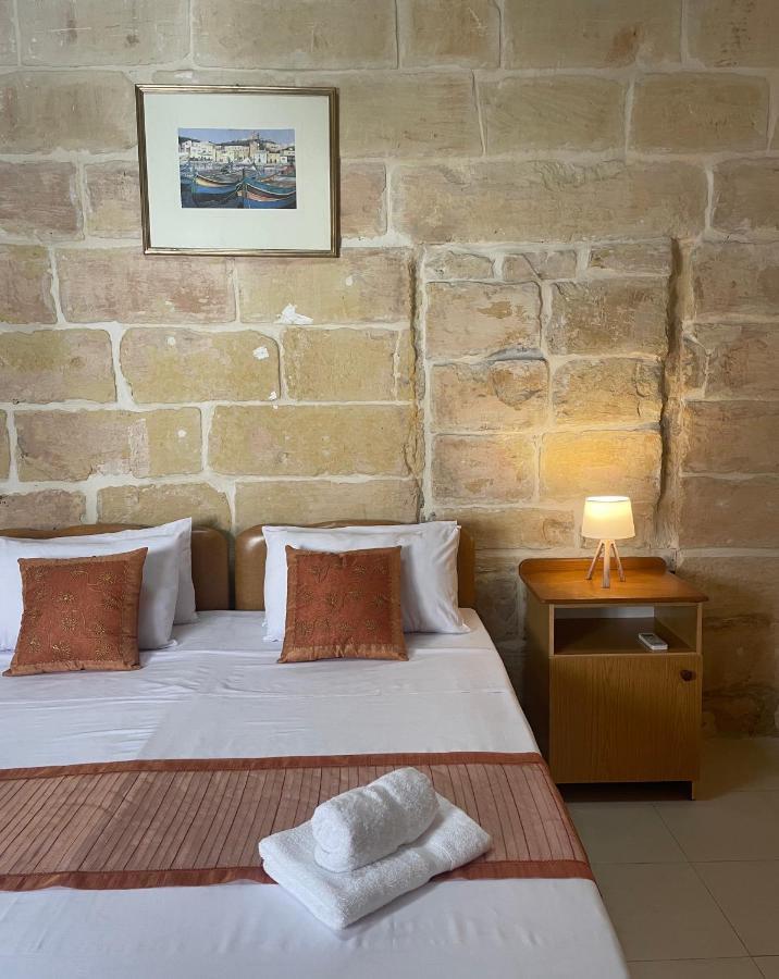 Penelope Townhouse Hotel Ghajn il-Kbira  Luaran gambar